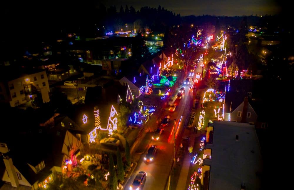 Peacock Lane Christmas Lights 2025: Portland’s Most Charming Holiday Tradition